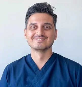 Dentist Çağrı Şibal