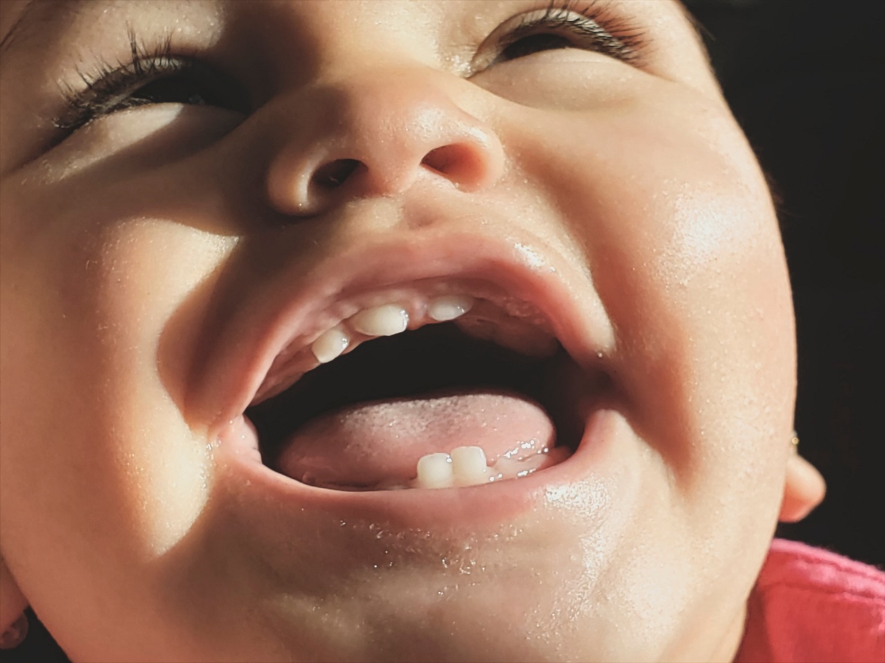 How to deal with teething in babies? Teething pain prevention