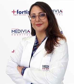 Op. Dr. Yasemin Albayrak Kaya 